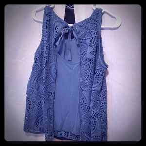 Unique Ann Taylor sleeveless camisole top